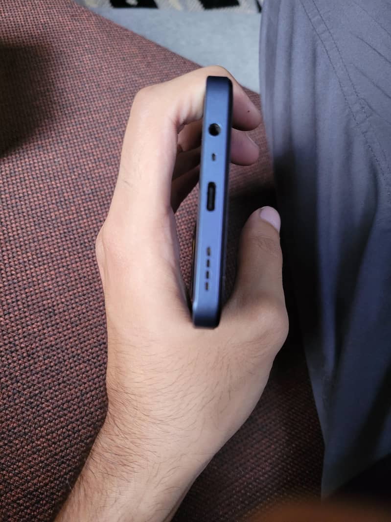 Realme C63 5