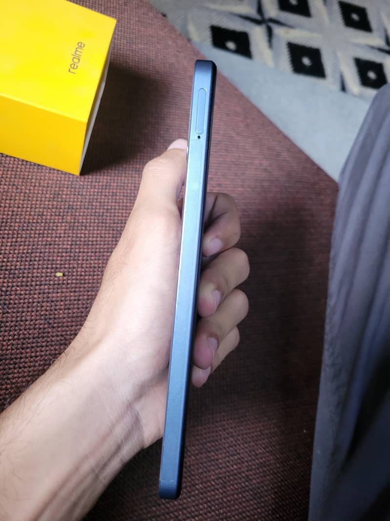 Realme C63 6