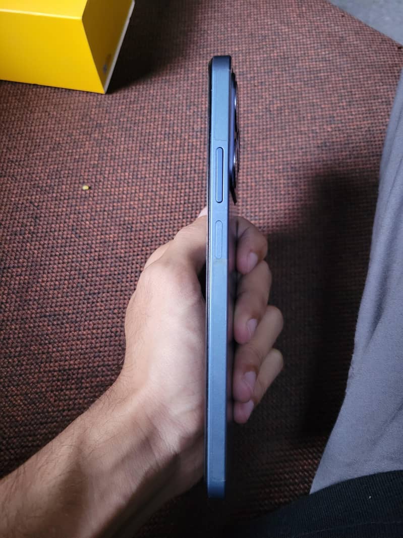 Realme C63 7