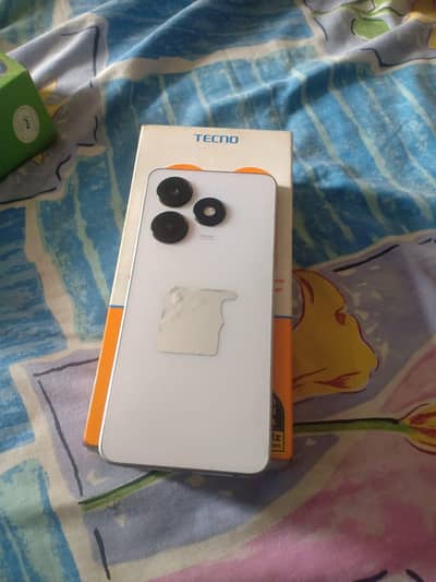 Tecno Spark 20C gb8 gb 128 10\8