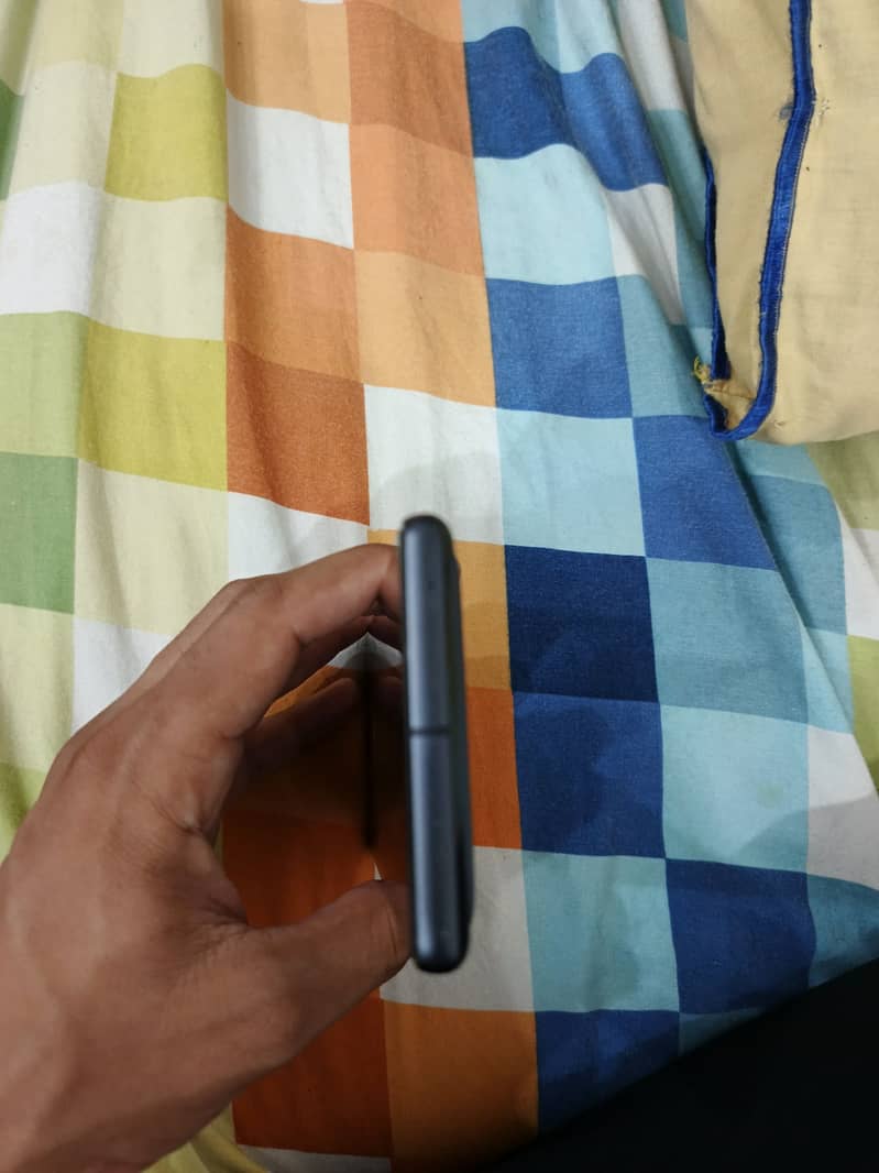 Google Pixel 7 4