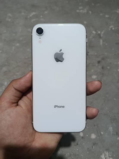 Apple iPhone XR