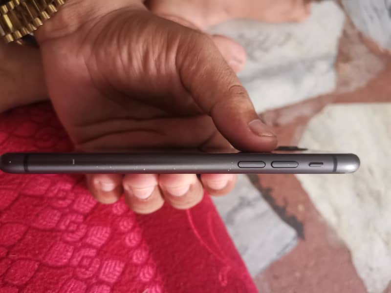 Apple iPhone 11 1