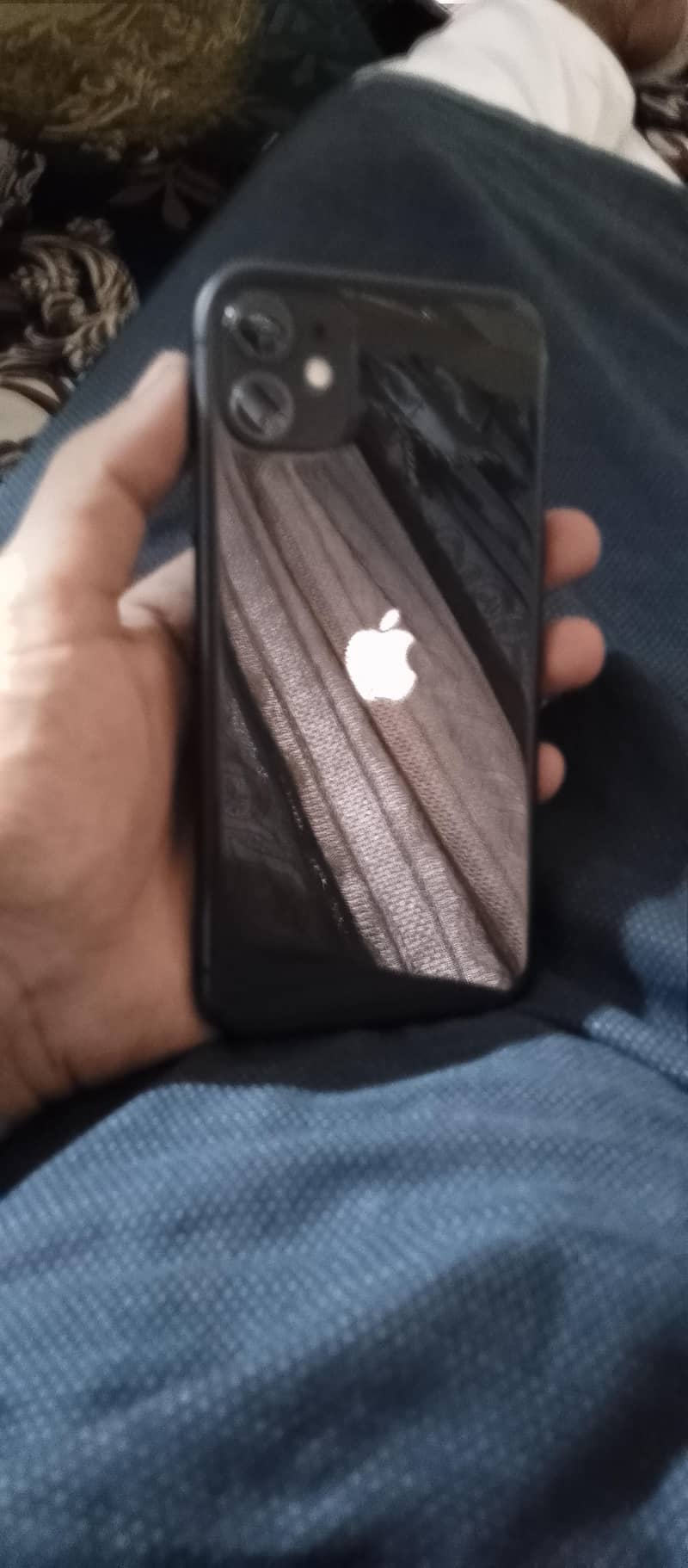 Apple iPhone 11 3