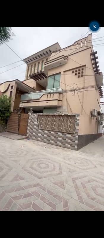 Rent , Satlitown Bwp Z Block 5 mrla proper double story luxury house wid gas mtr for Rent available ,