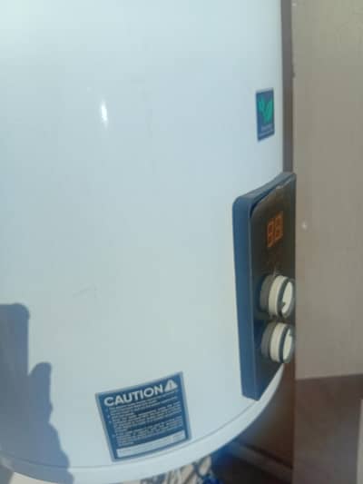 60 ltr inverter geyser only 2 month used