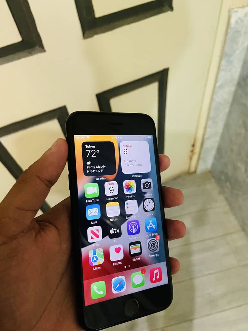 Apple iPhone 7 2