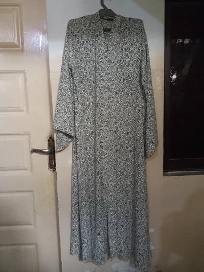 Abaya for Sale  Price: Rs. 2,500