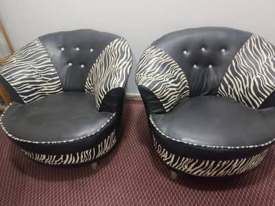 sofa 5 seater used on etable