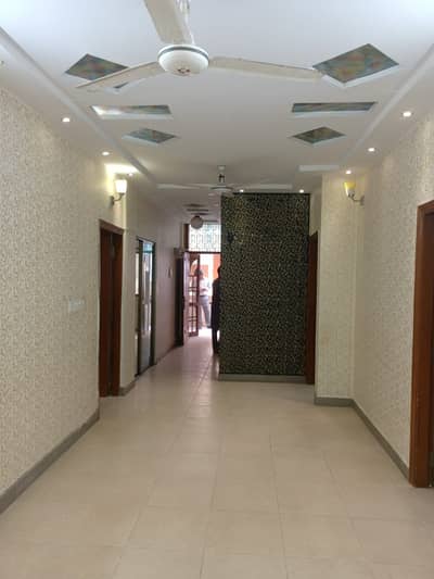 three bed dd leased apartment for sale in johar