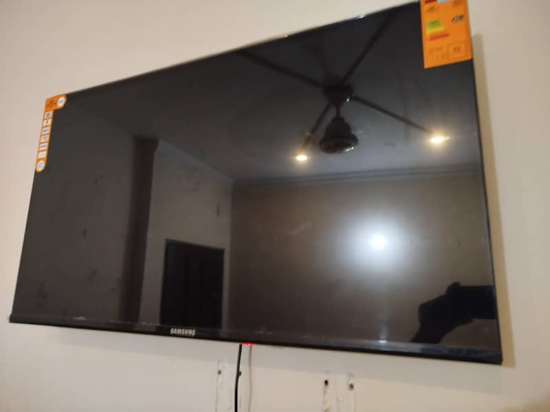 LED 40 inch 2