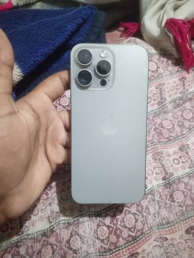 Apple iPhone 15 Pro Max