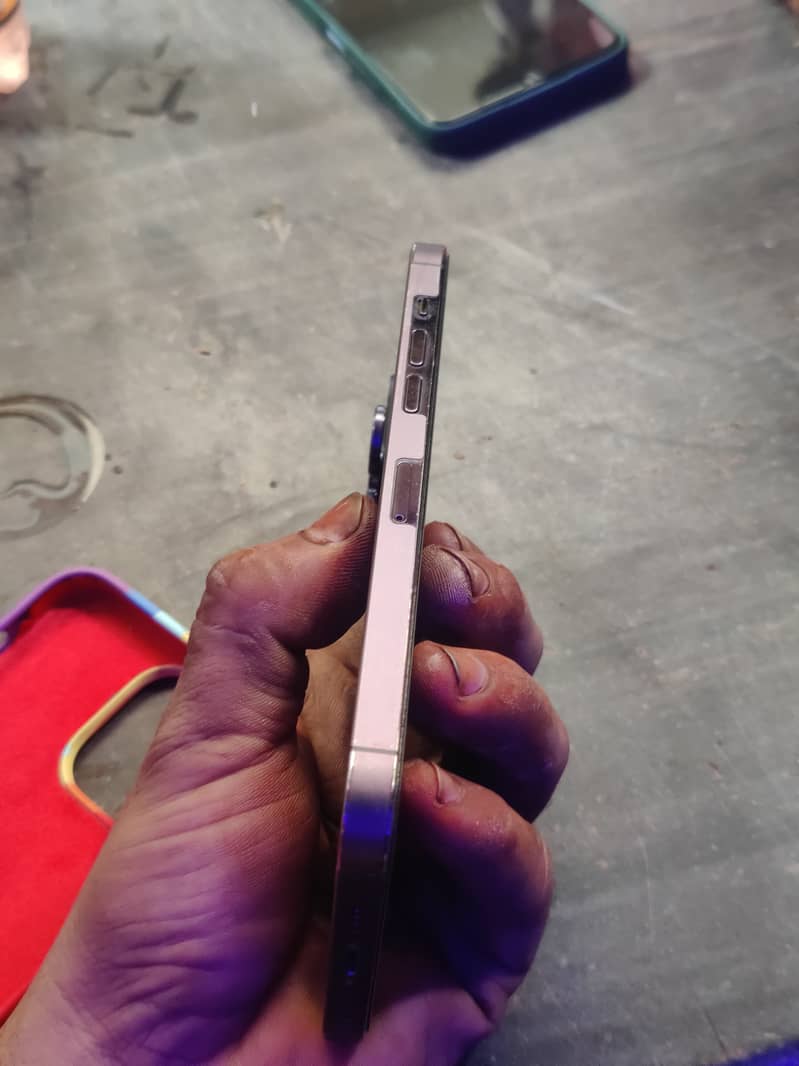 Iphone 14 pro max 2