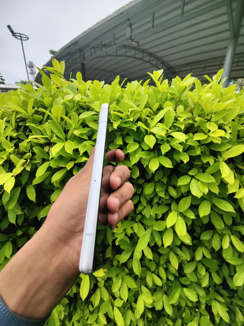 Google Pixel 7a 1
