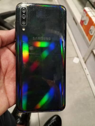Samsung Mobile A70