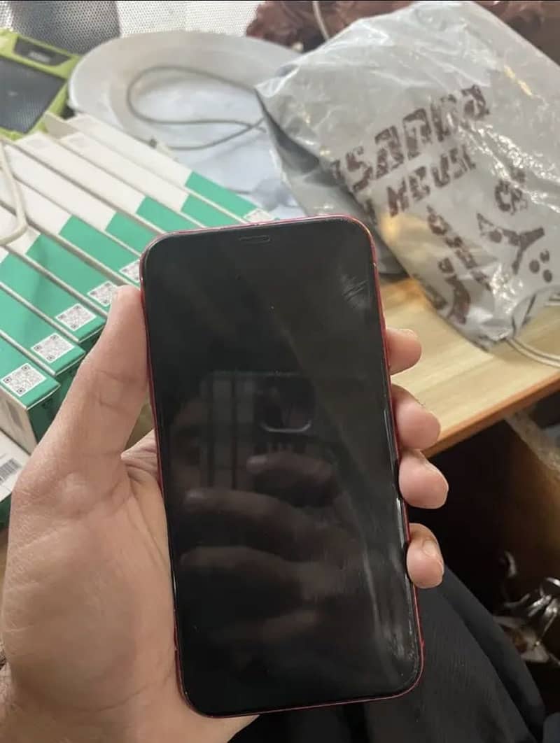 Apple iPhone 11 3