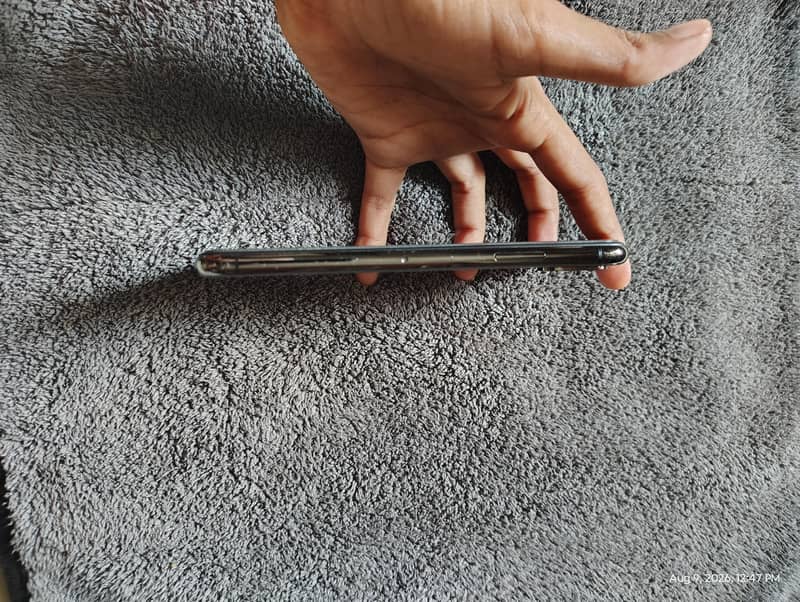 iphone xs 2