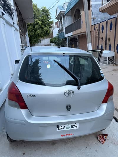 Toyota Vitz 2012