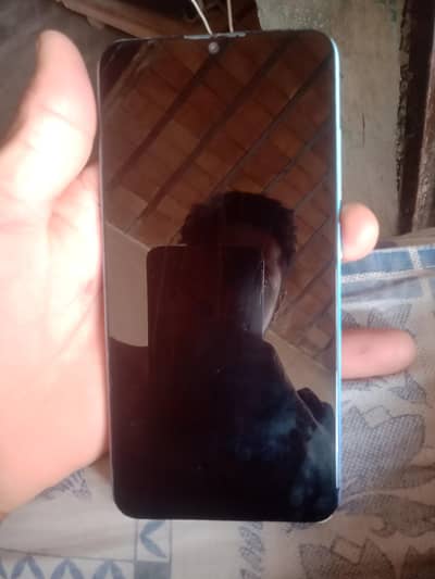 Vivo V21