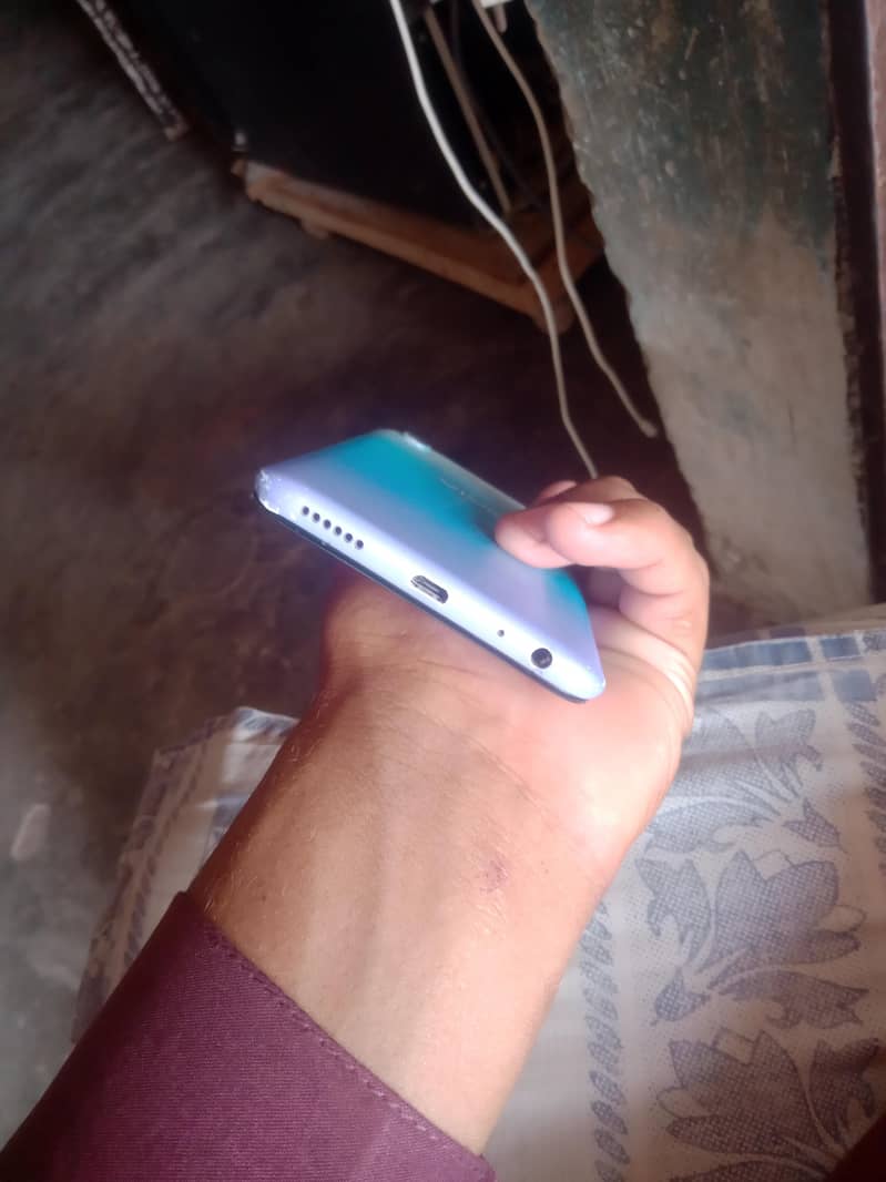 Vivo V21 2