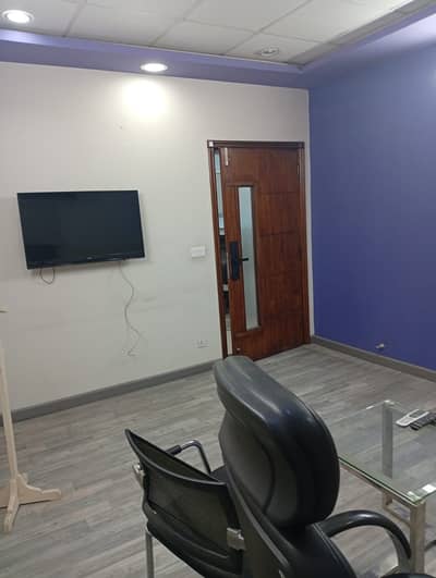 1 Kanal Commercial Space For Office Use