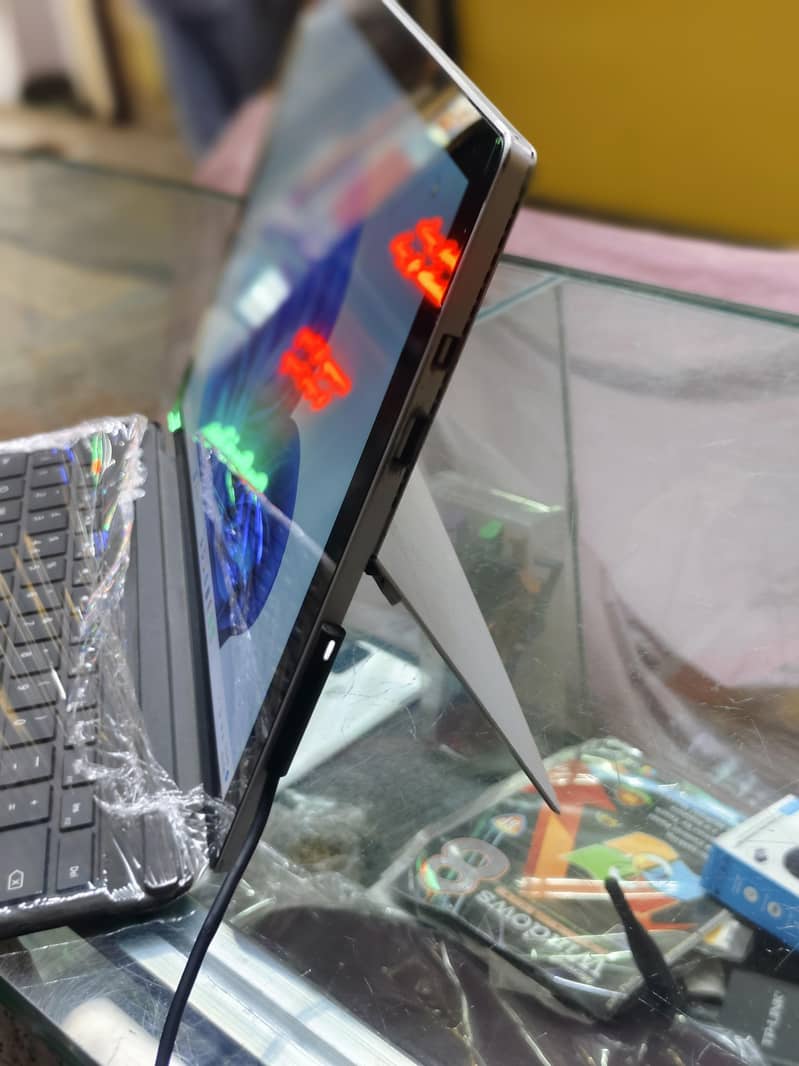 surface pro 5  tablet laptop 2