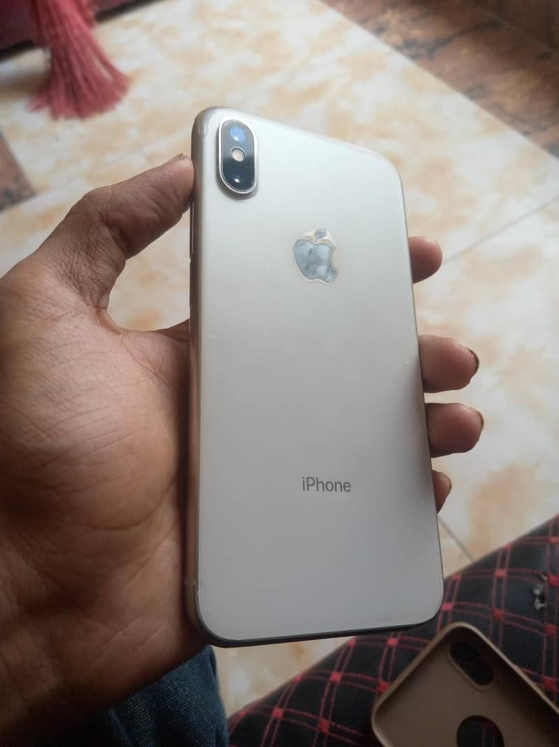 Apple iPhone X 3