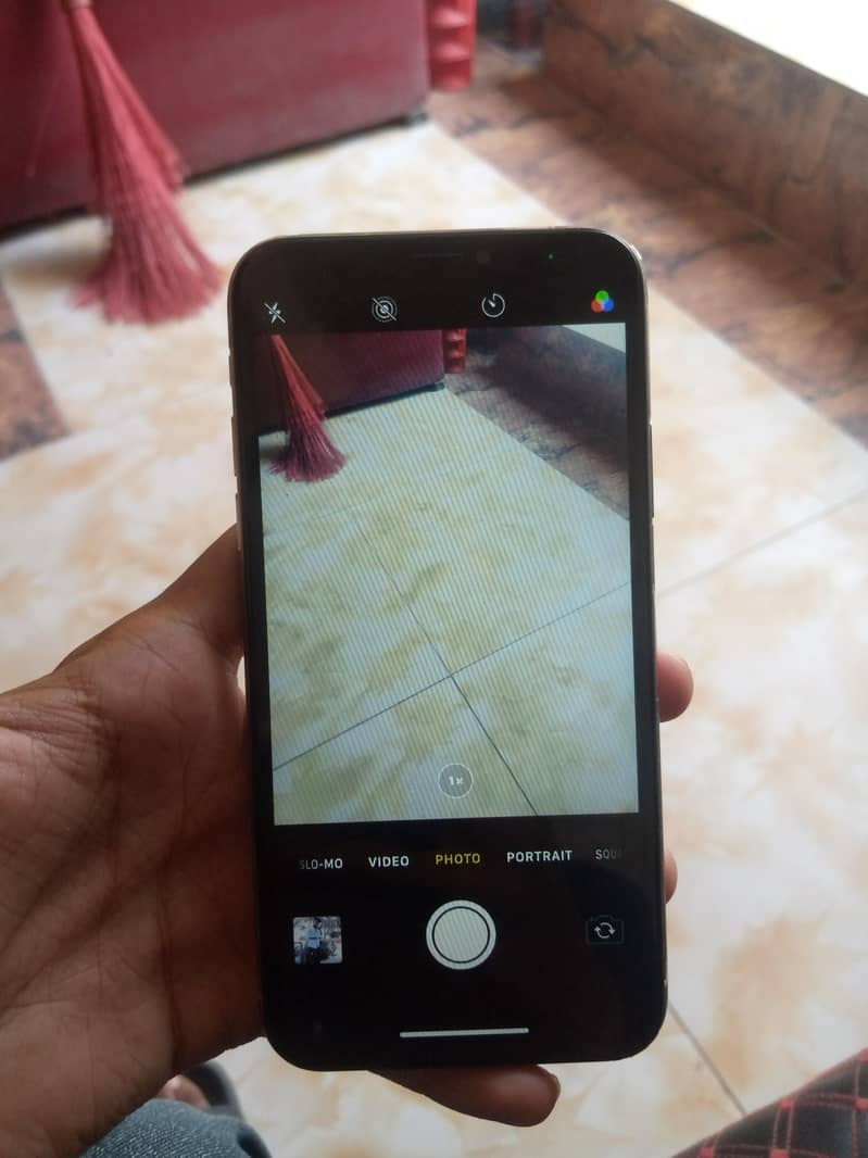 Apple iPhone X 10