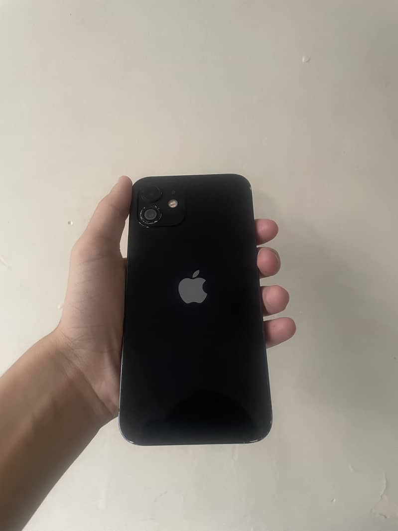Apple iPhone 12 3