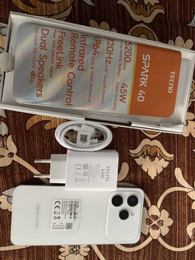 Tecno spark 40