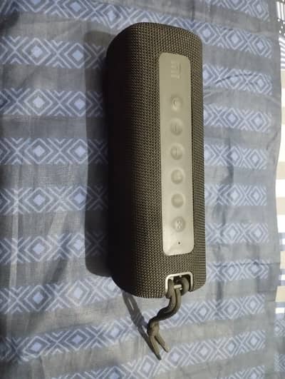 Xiaomi MI Bluetooth Speaker (Portable)