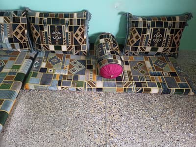 I am selling my Arabic majlis for sale
