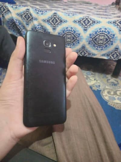 Samsung Mobile J6
