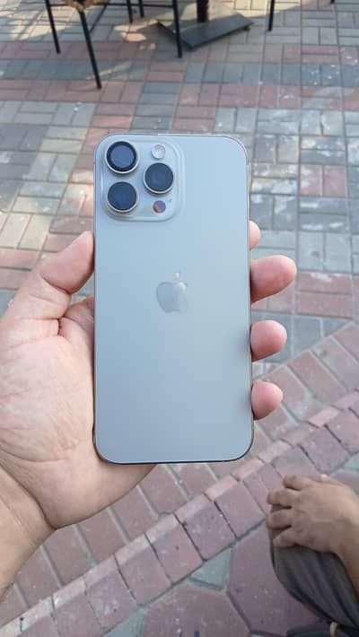 Apple iPhone 16 Pro Max