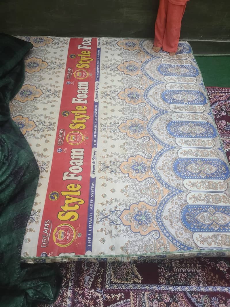 double bed good condation 1