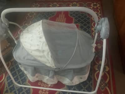 automatic swing for a baby