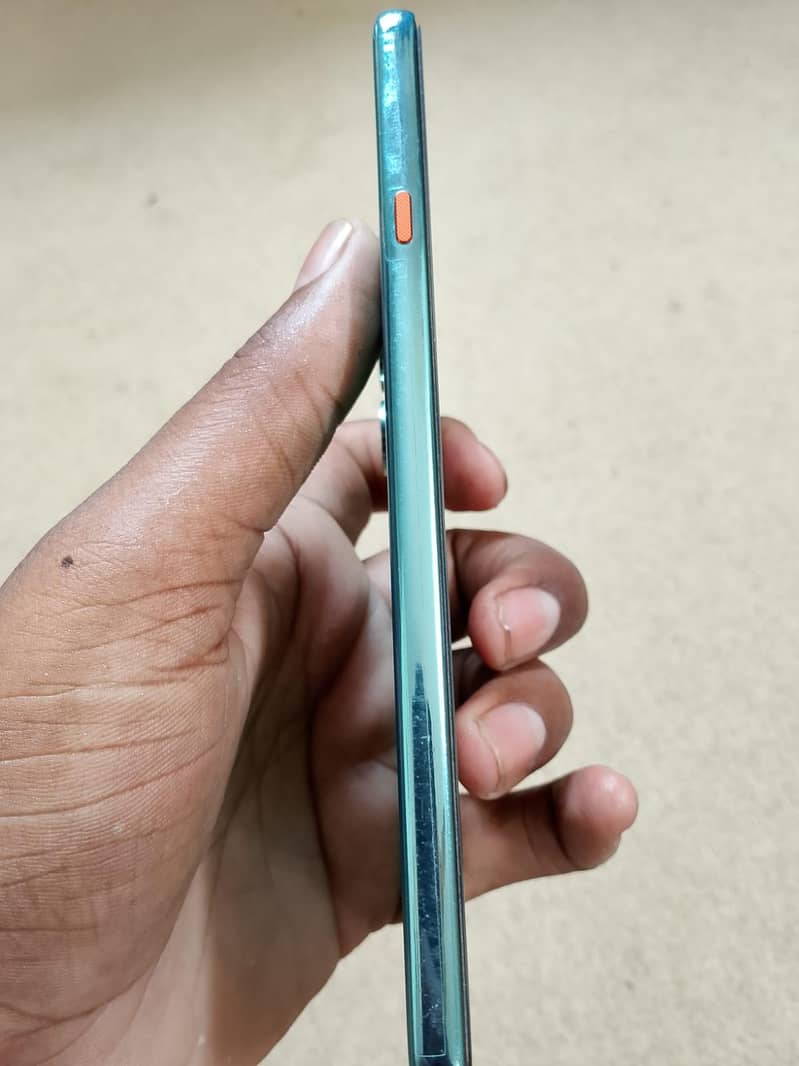 Tecno CAMON 40 6