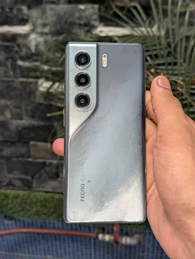 Tecno CAMON 40 Pro