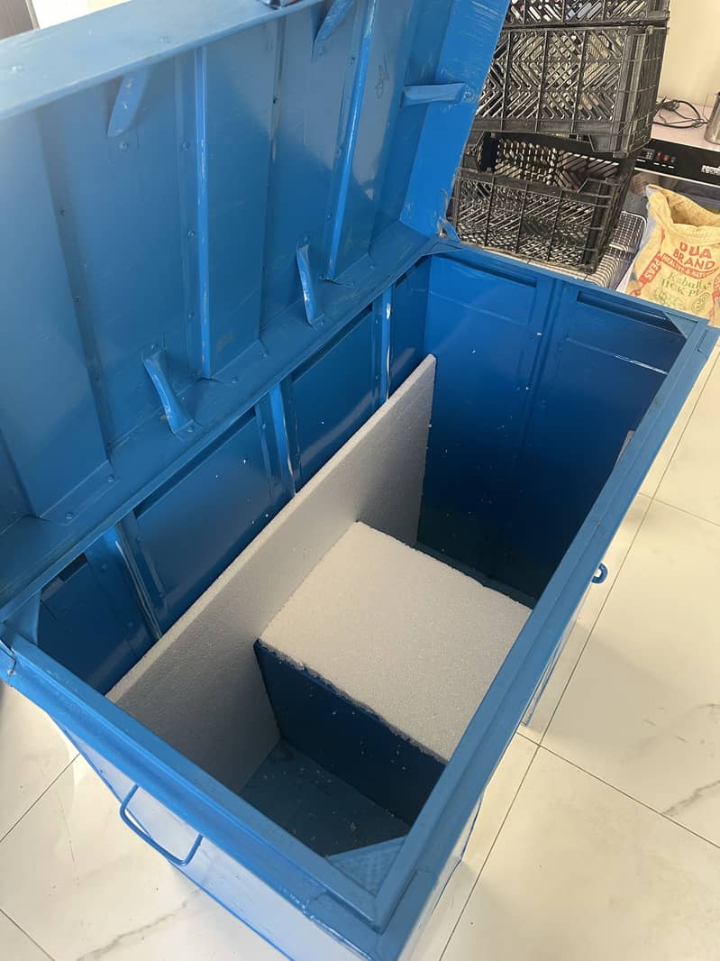 Delivery Box 2