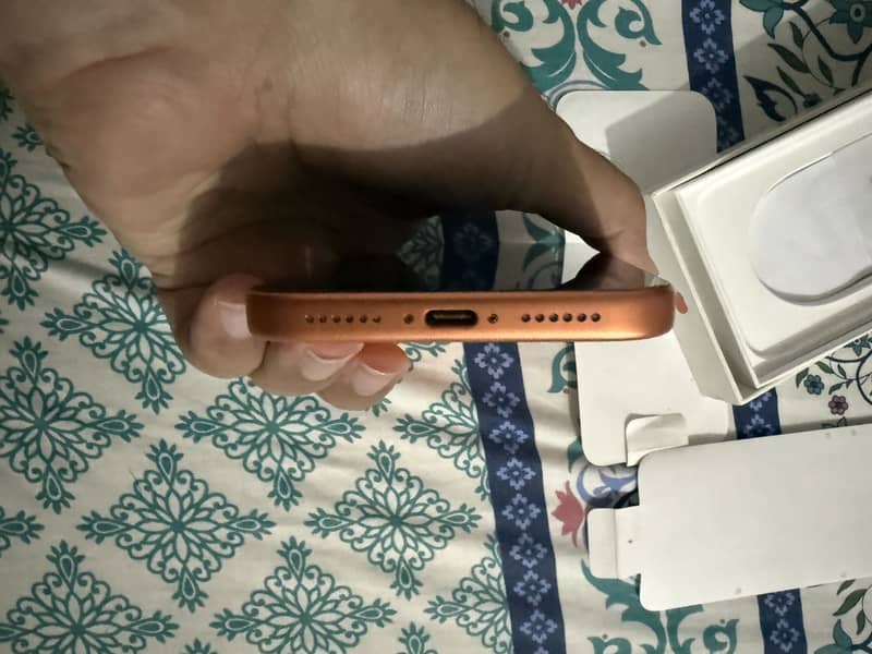 Apple iPhone 17 Pro Max 2