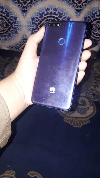 Huawei Y7