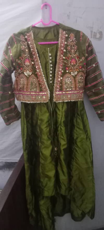 green color frok with embroidery waistcoat good quality 3 piece suit