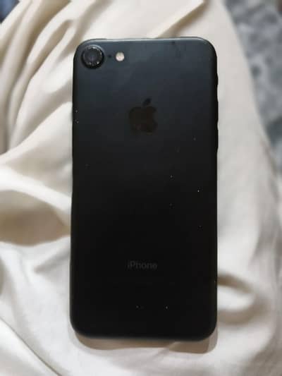 Apple iPhone 7