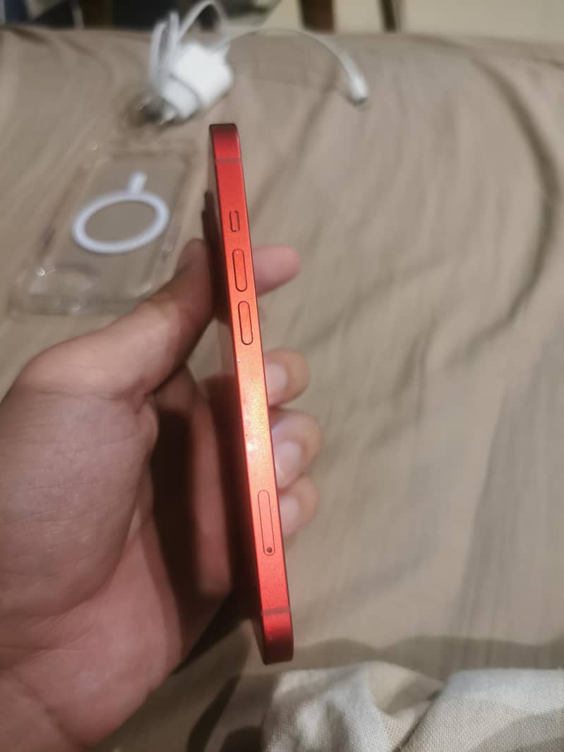 Apple iPhone 13 3