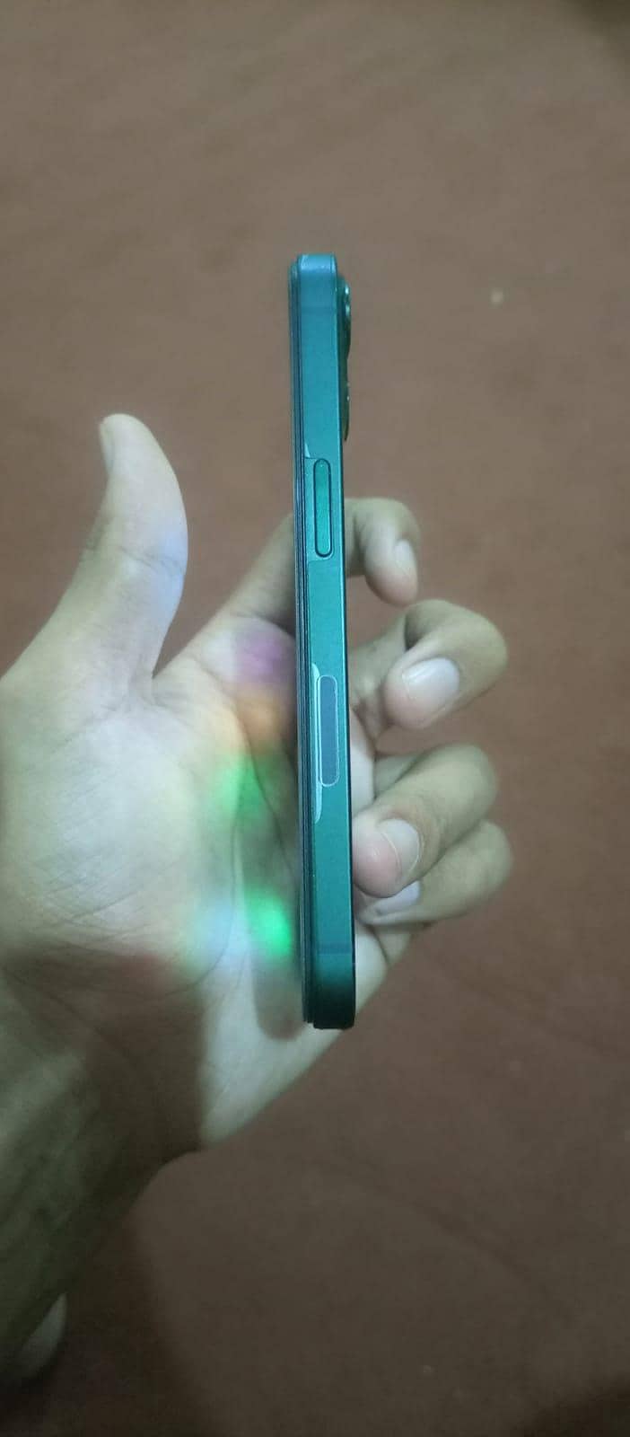 Apple iPhone 13 4