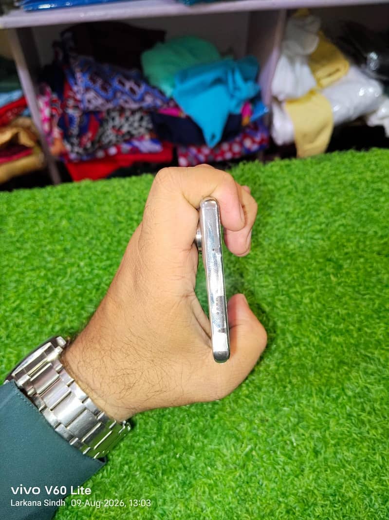 Tecno CAMON 40 Pro 7