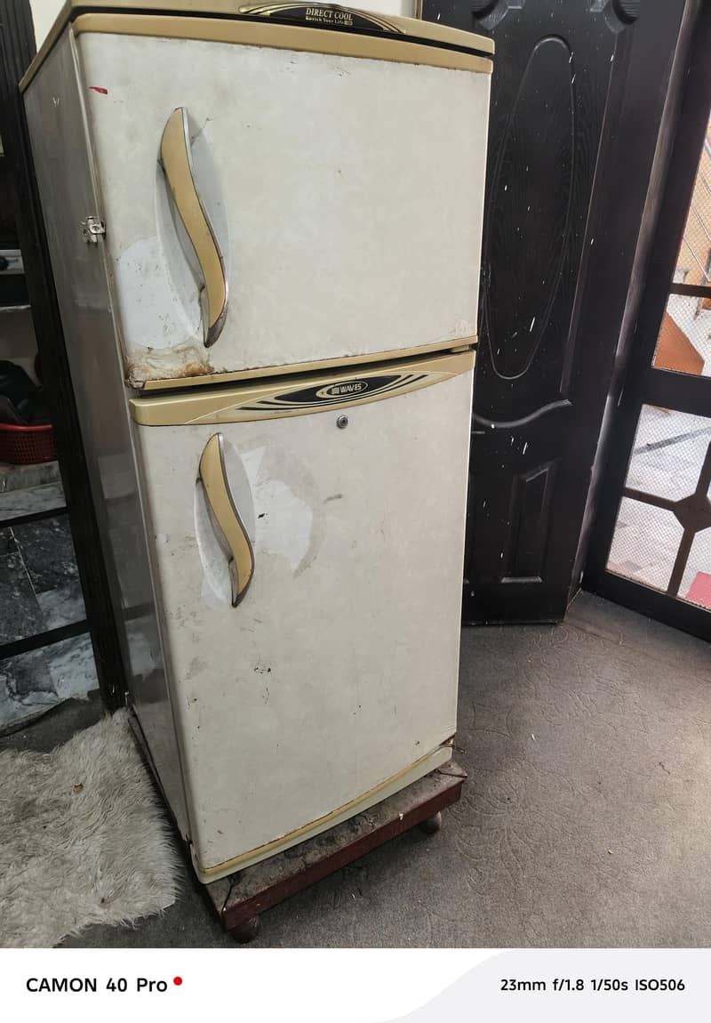 Wave Fridge 1