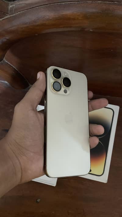 Iphone 14 pro max 256 gb/ bttry health 86. waterpack set
