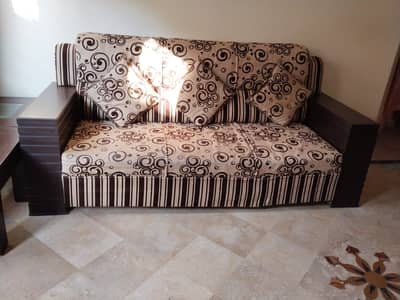 5 Seater Sofa Set Urgent Sale