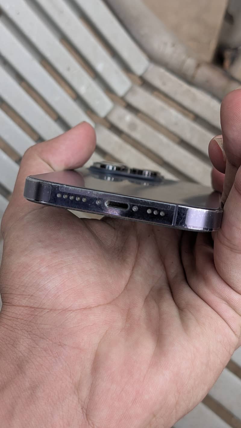 Apple iPhone 14 Pro 2